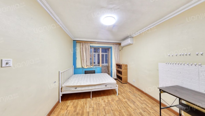 上龙西里二手房实景图