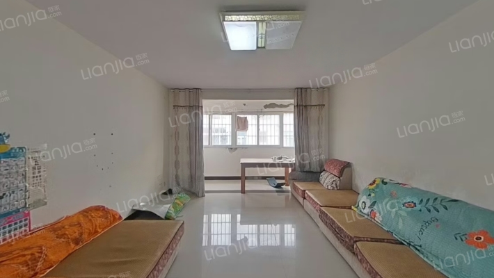 新天地花园小区二手房实景图