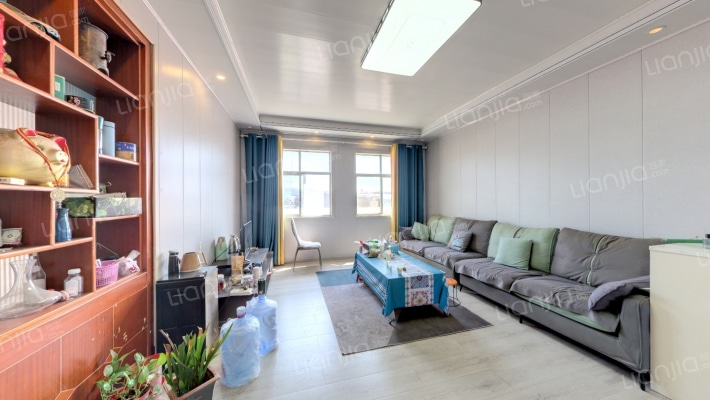 红旗小区A区二手房实景图