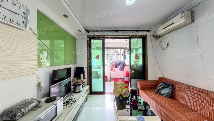 卓雅东苑二手房实景图