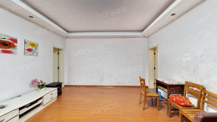 废旧物资市场宿舍二手房实景图