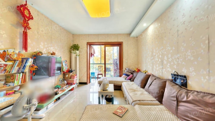 西区花园晨之曦二手房实景图