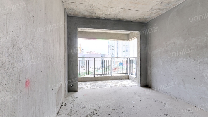 远东卡地亚花园城二手房实景图