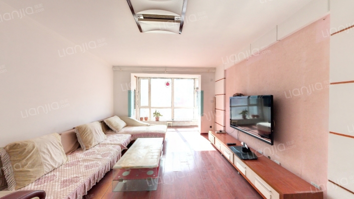 金鹰小区二手房实景图