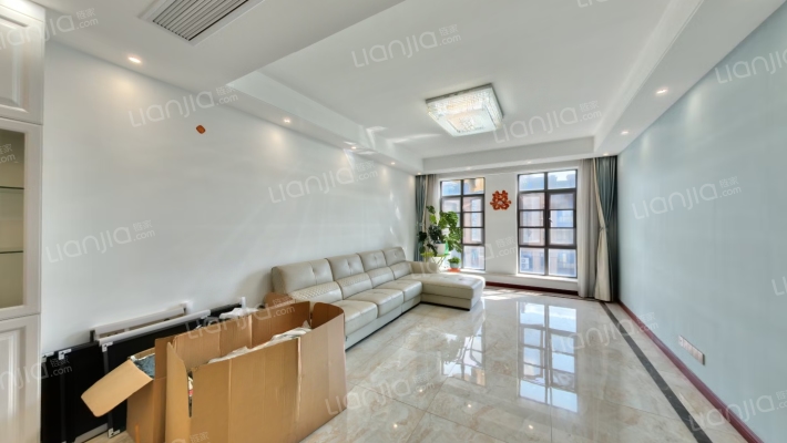 欧香小镇二手房实景图