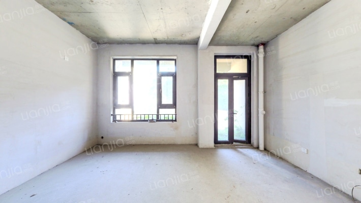 牛驼温泉孔雀城雅泉苑二手房实景图