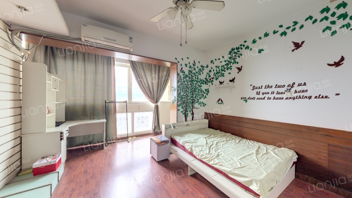 东方巴黎二手房实景图