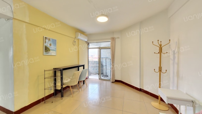 加拿大花园二手房实景图