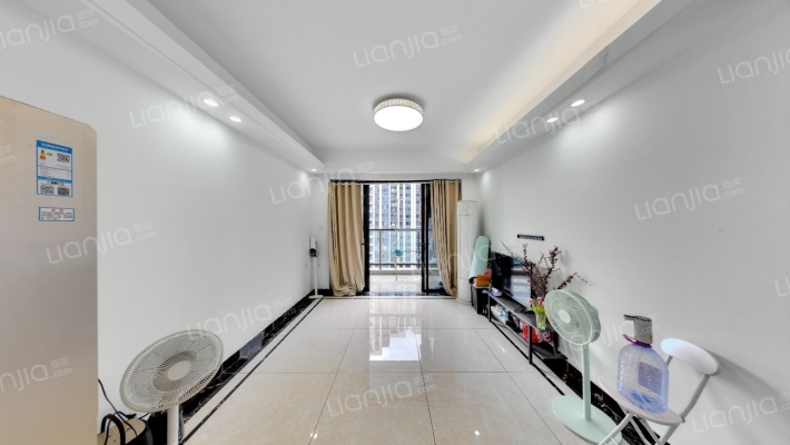 怡翠尊堤陶园二手房实景图