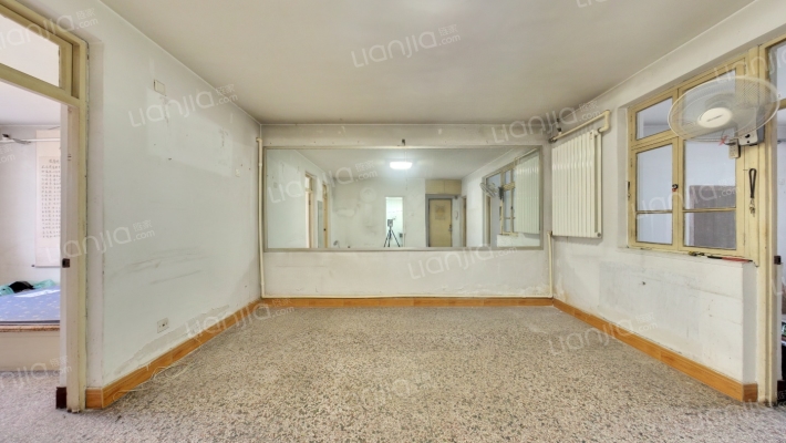 财政楼小区二手房实景图