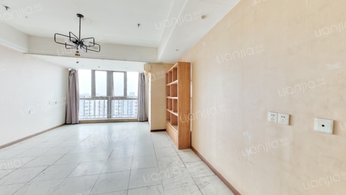 天鹅湖万达广场二手房实景图