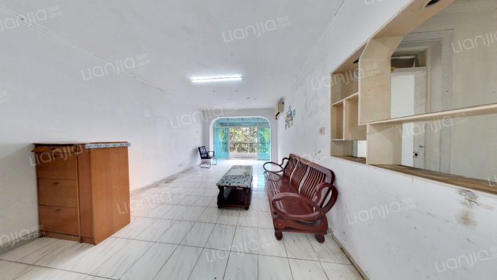 金湖花园C区二手房实景图