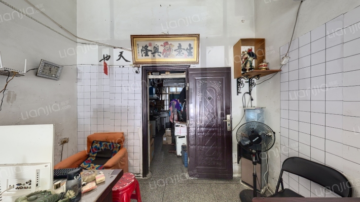 卫生院宿舍楼二手房实景图