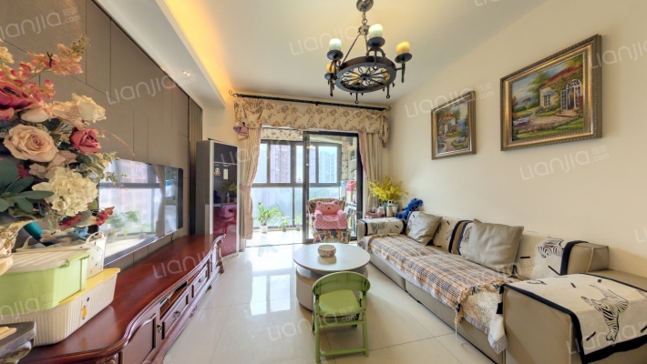 蓝光金楠府二手房实景图