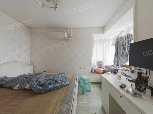 整租·春晖花园 5室2厅 复式 东南