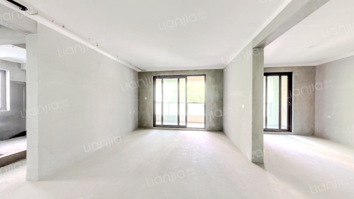 中海枫华里二手房实景图