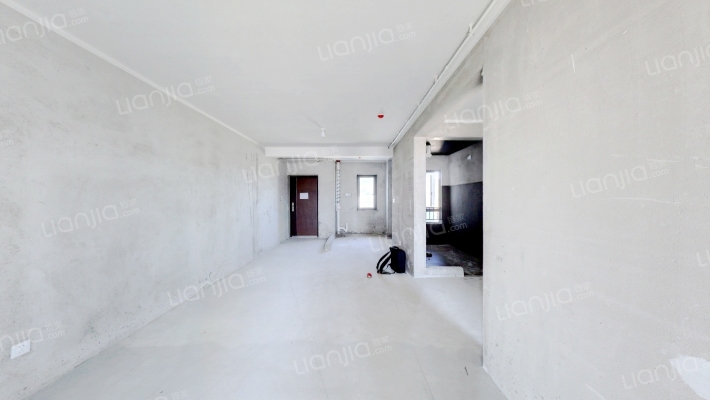 融创翡翠海岸城观澜苑二手房实景图