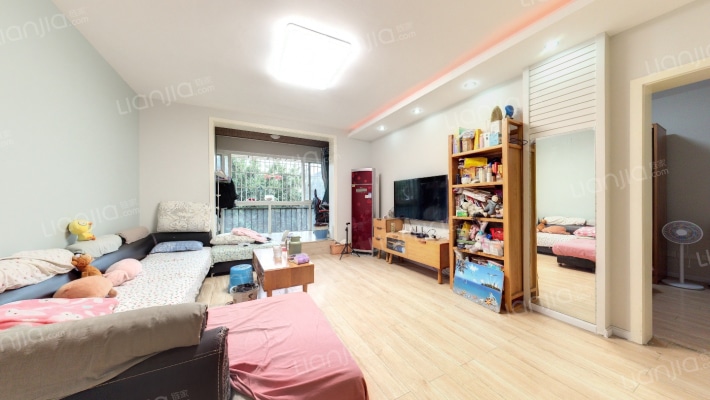 学府嘉苑二手房实景图