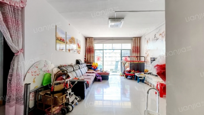 鱼塘巷8号二手房实景图