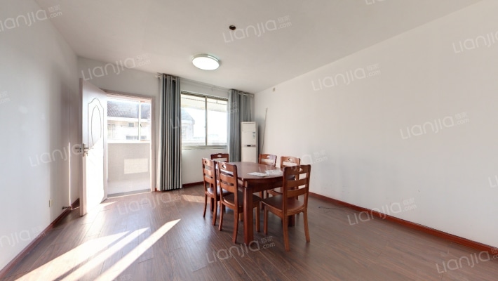 越新公寓二手房实景图