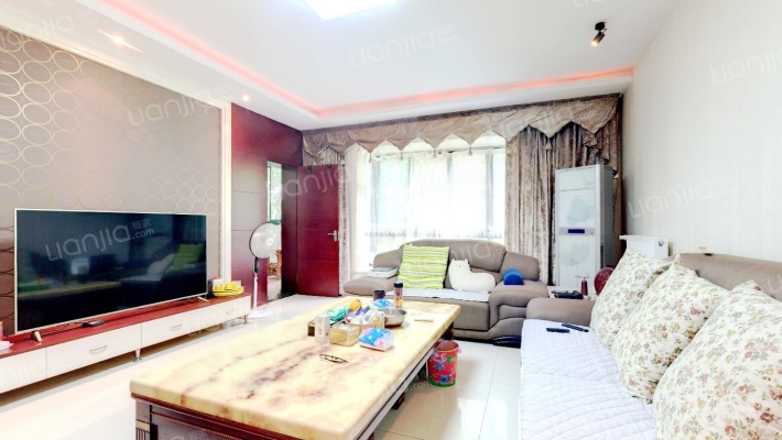 黄金海岸二手房实景图