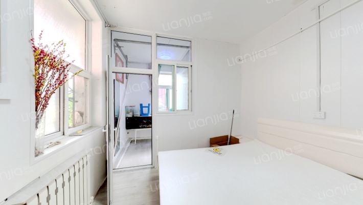 新建南路化二院二手房实景图