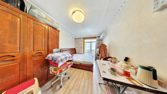 海纳家属院二手房实景图