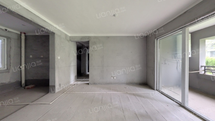 越江台二手房实景图