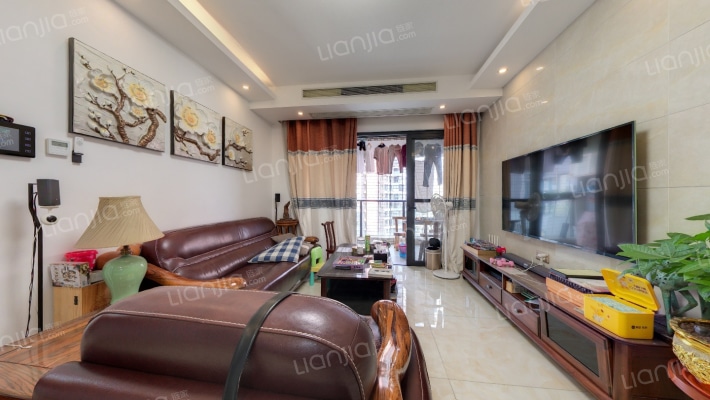 财富世家公园里二手房实景图