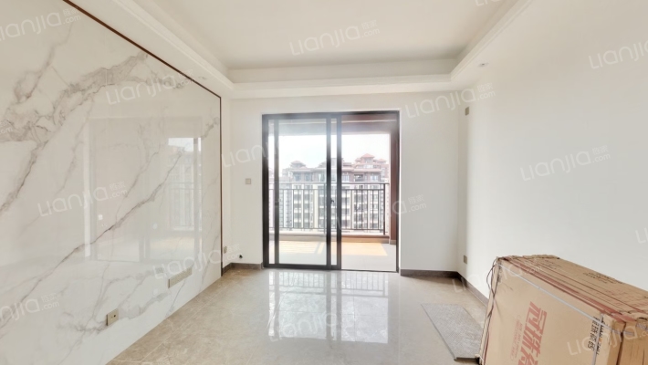 南海幸福汇五期二手房实景图