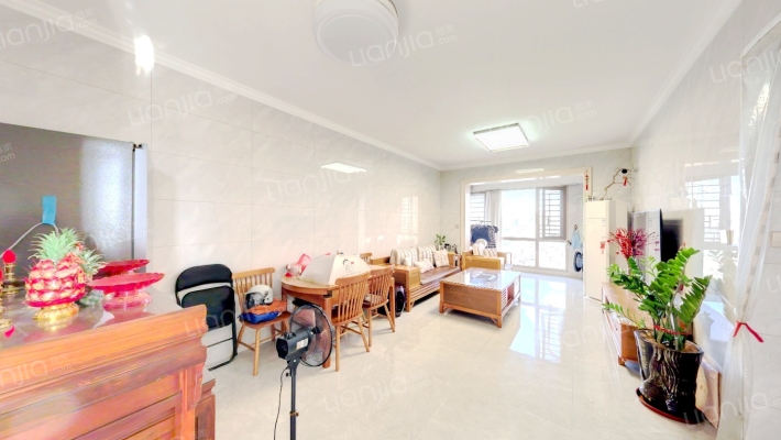 兴港花园四期二手房实景图