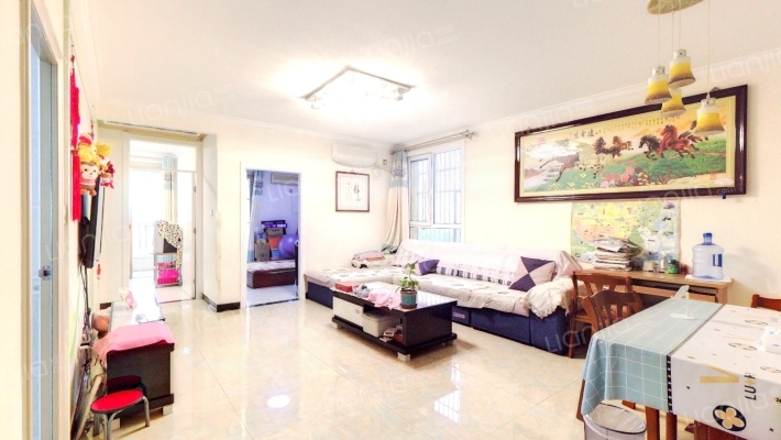 70年大产权，德信商圈电梯房，三室两厅小三居-客厅