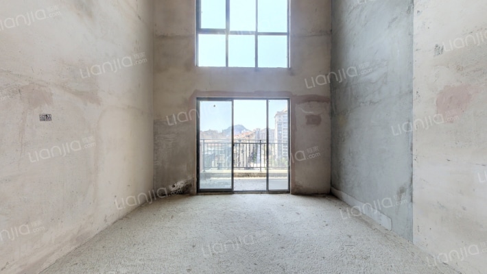 麓湖宫B区二手房实景图