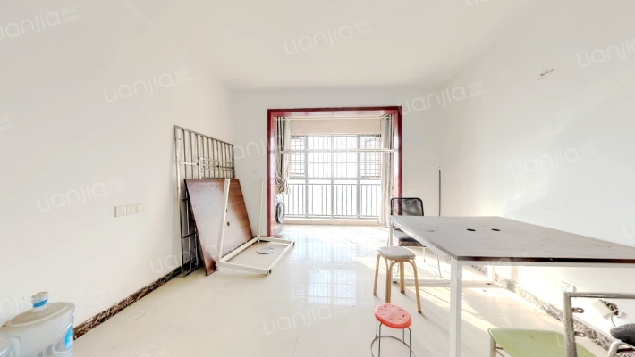 领城蔚然里南院二手房实景图