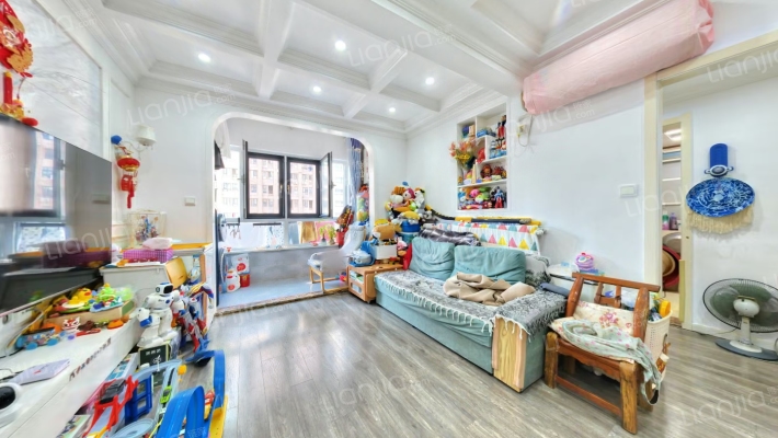 德成长江国际二手房实景图