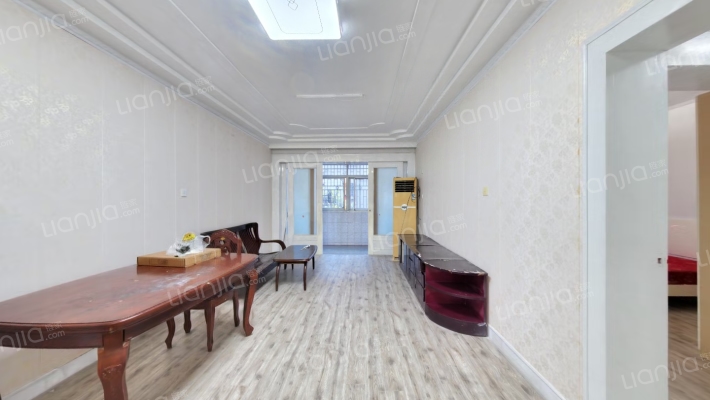 开发新村A区二手房实景图