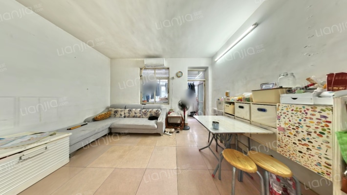 凤凰街58号大院二手房实景图