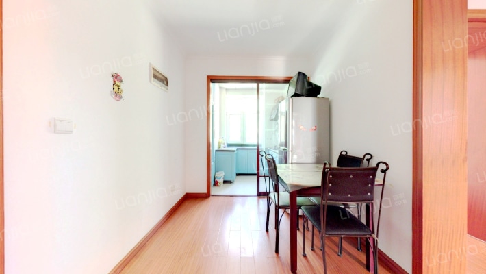 启新山水二手房实景图