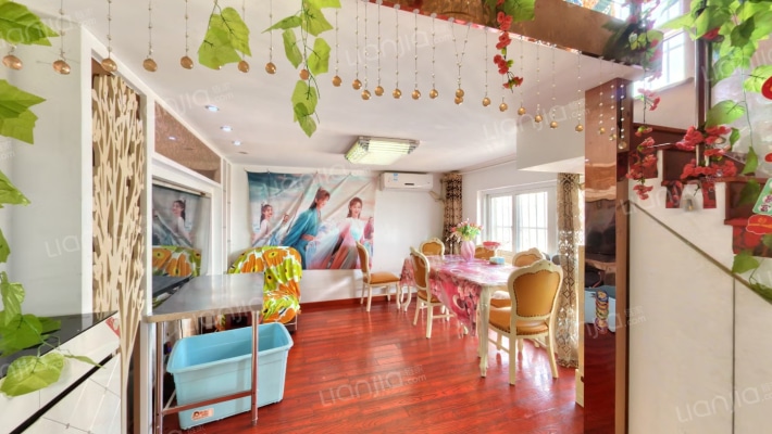 绿地世纪雅苑二手房实景图