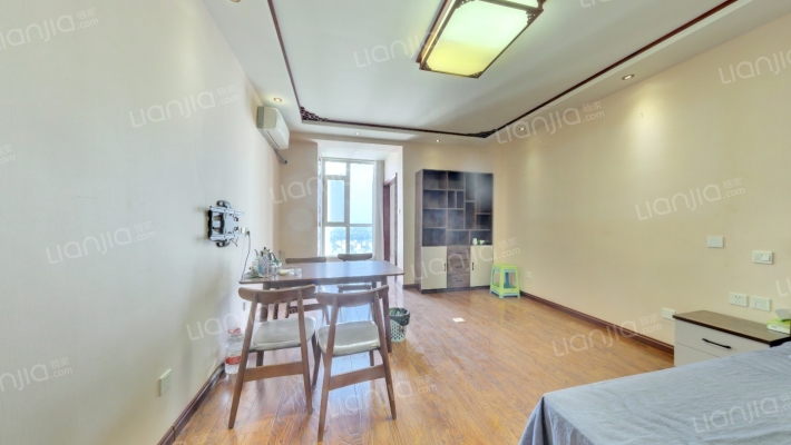 万达广场C区二手房实景图