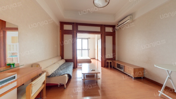 赛格公寓二手房实景图