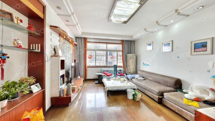 劳保里小区二手房实景图