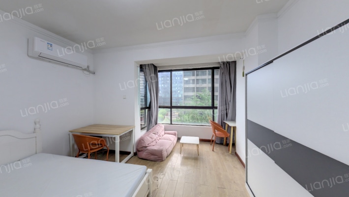 标志商务中心二手房实景图