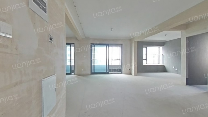 新鸿广场二手房实景图