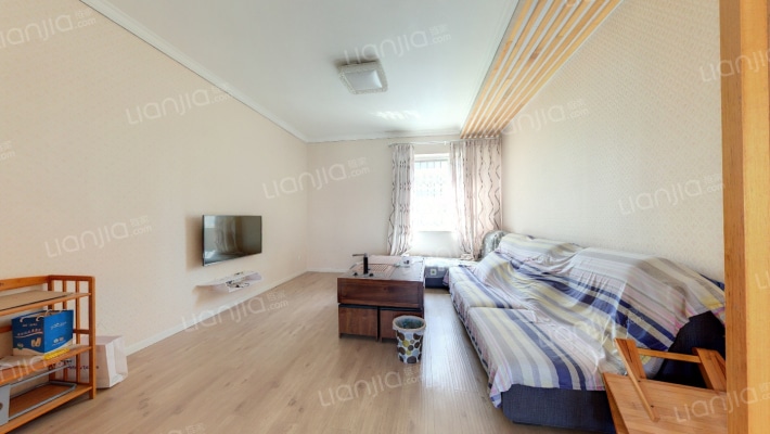 法院职工宿舍小区二手房实景图