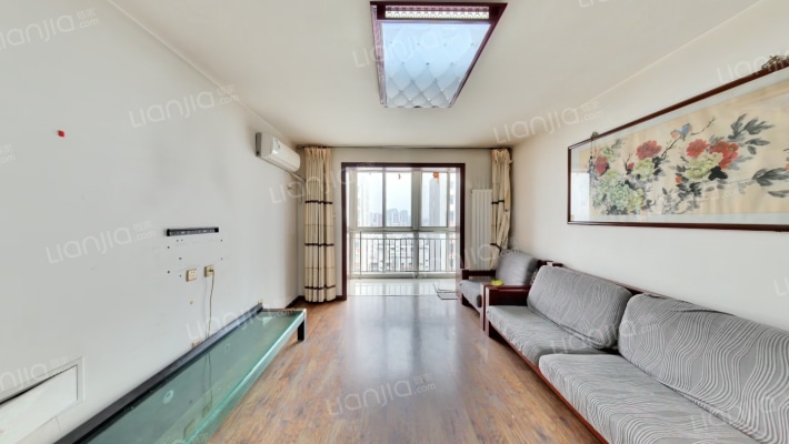 秋瑞家园二手房实景图