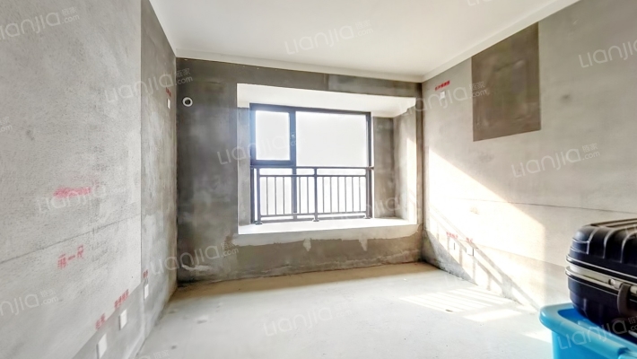 建业城二期南院二手房实景图