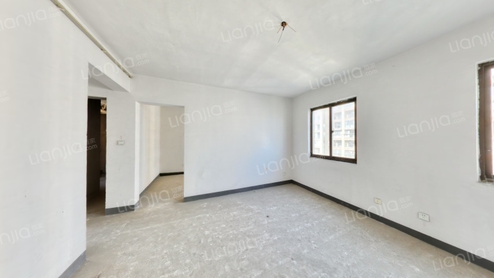 清泰锦园二手房实景图