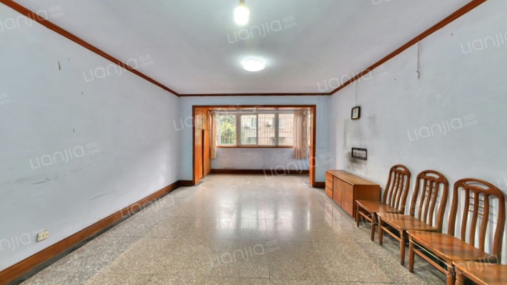 东风路北二巷4号二手房实景图