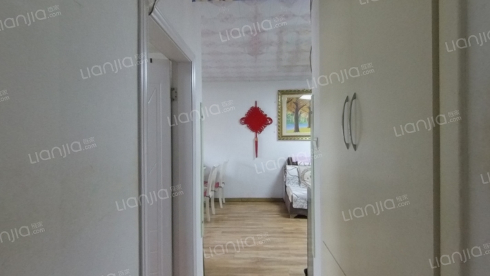 县食品公司楼二手房实景图